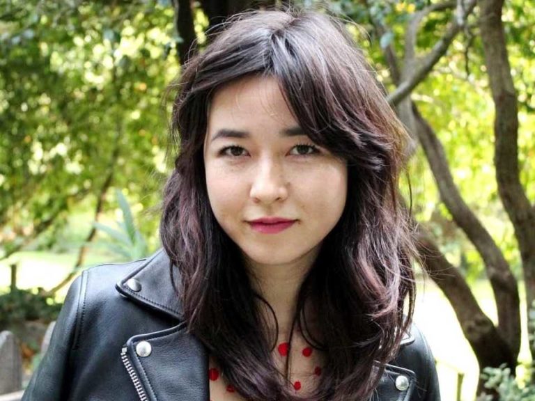 Maya Erskine fresh air