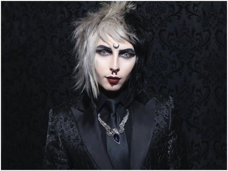 Dahvie Vanity Biography, Age, Height, Girlfriend, Net Worth StarsWiki