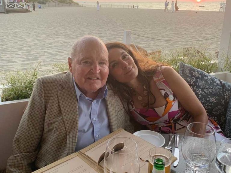 Jack Welch Biography, Age, Height, Death, Wife, Net Worth - StarsWiki