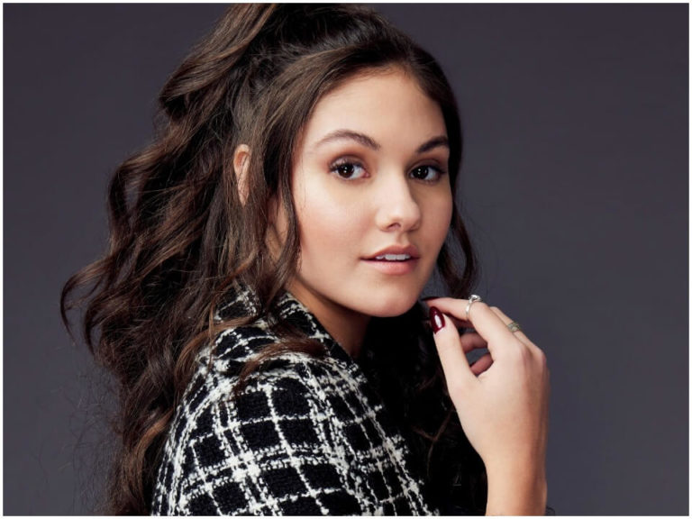 Ronni Hawk Biography, Age, Height, Boyfriend, Net Worth StarsWiki