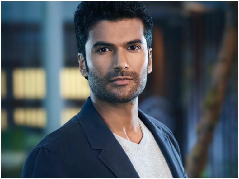 Sendhil Ramamurthy Biography, Age, Height, Wife, Net Worth - Starswiki