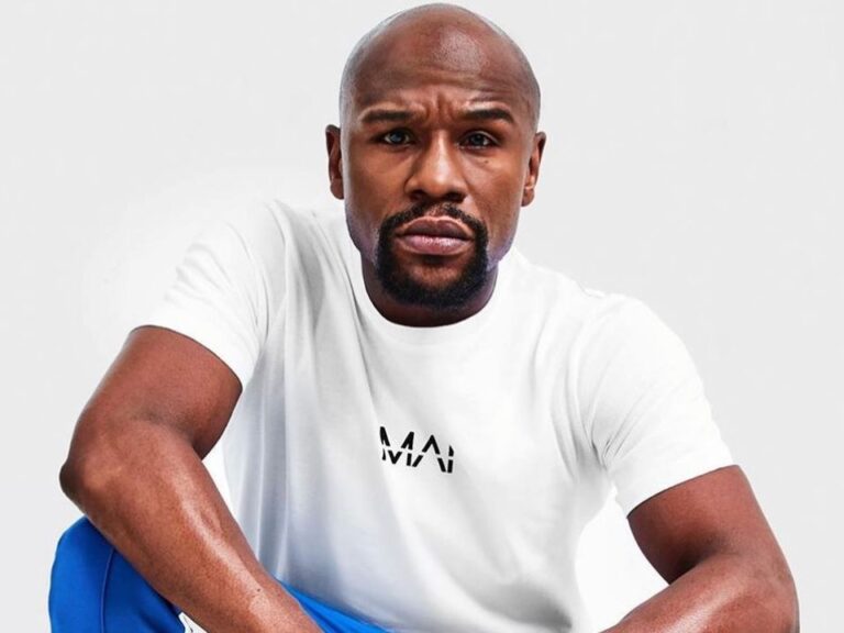 Floyd Mayweather Biography, Age, Height, Girlfriend, Net Worth - StarsWiki