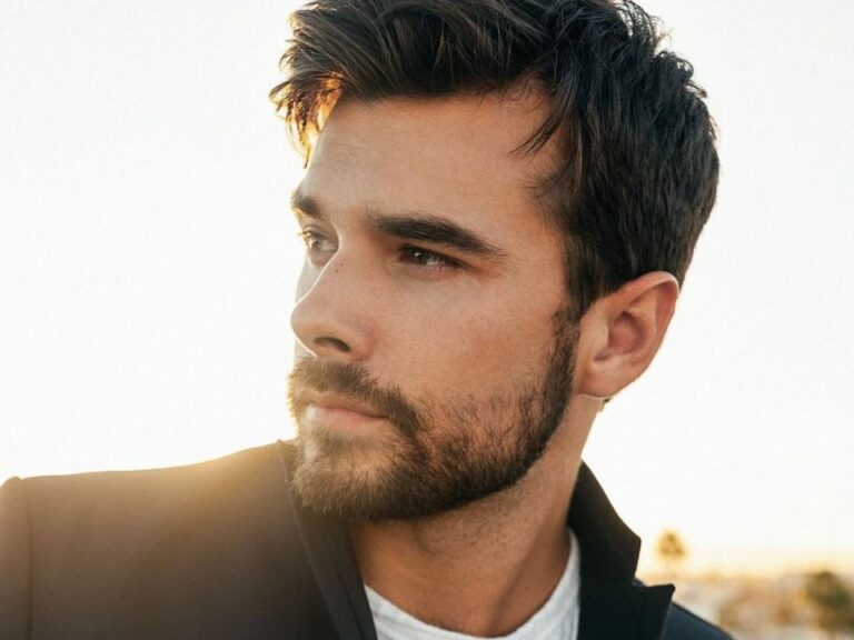 Josh Swickard Biography, Age, Height, Wife, Net Worth StarsWiki